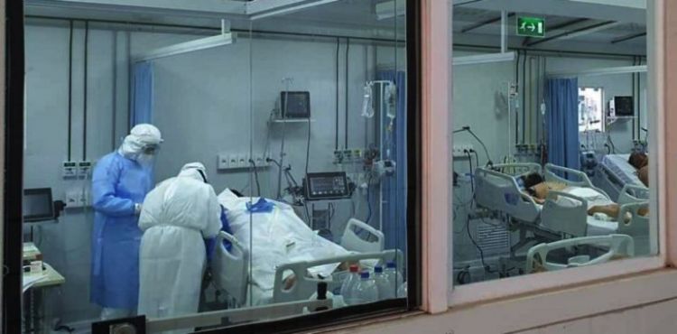 Hay camas y respiradores, pero recursos humanos no dan abasto