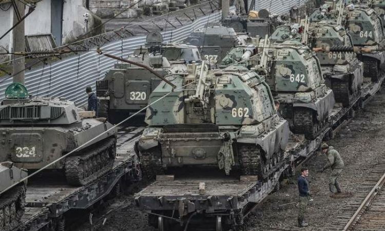 Rusia ataca depósito combustible en centro ucraniano para cortar suministro