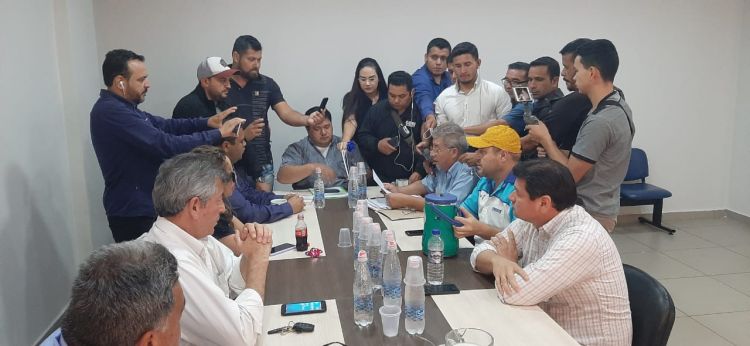 Pedido de intervención en PJC desata incidentes en la Junta Municipal