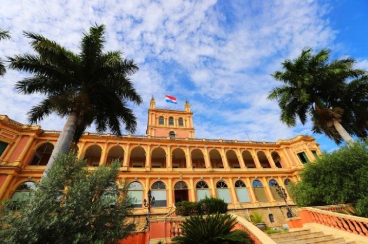 Ejecutivo reglamenta PGN 2022 que otorga beneficios para legisladores