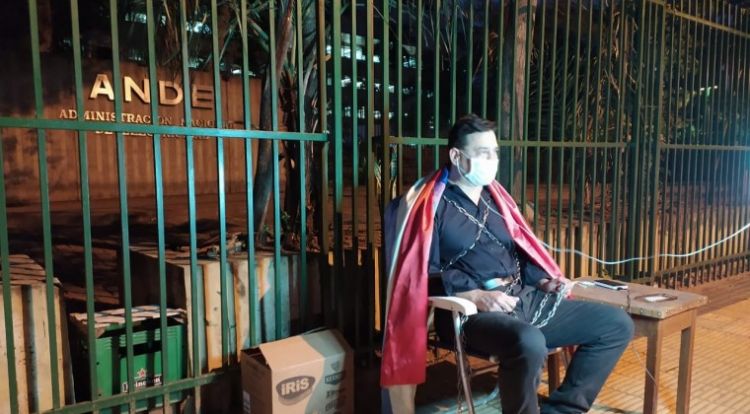 Buzarquis sesionará encadenado desde la ANDE