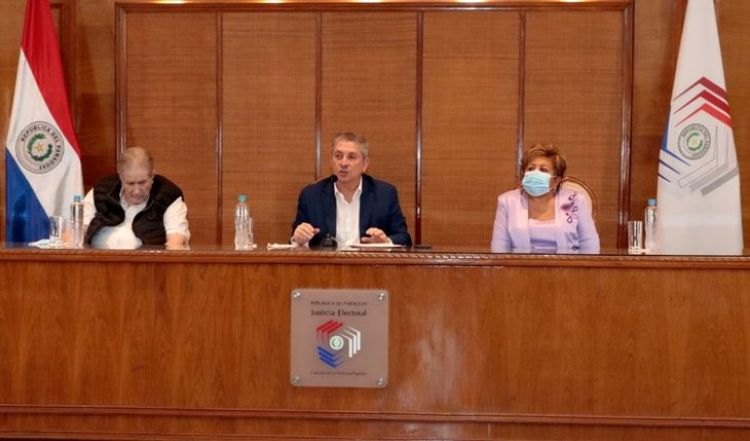 El año 2022 moverá la estantería política de colorados y opositores