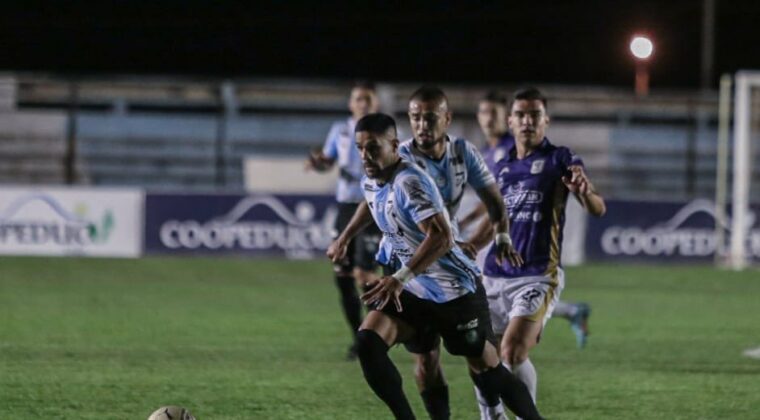 Guaireña vence a Tacuary para medrar en tres frentes