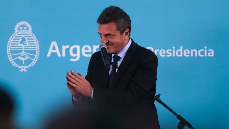 Sergio Massa, nuevo “superministro” de Economía argentino, anuncia sus primeras directrices