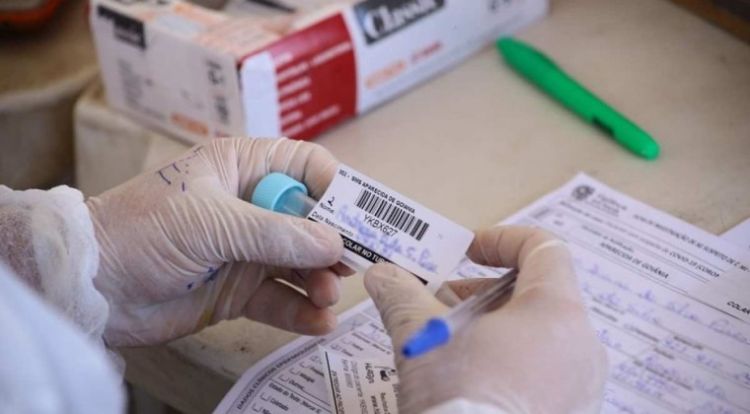 Brasil reporta muerte por ómicron, que puede ser la primera en Latinoamérica