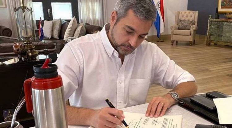 Ejecutivo oficializa decreto que extiende Fase 3 de la cuarentena inteligente
