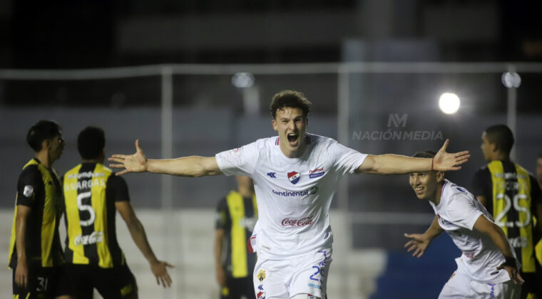 Nacional vence a Guaraní y es solitario líder