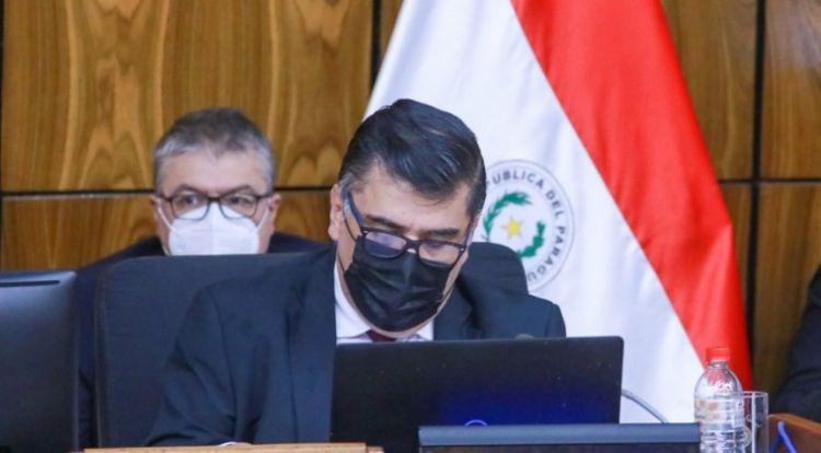 Borba garantiza sostenibilidad de recursos humanos y vacunas anticovid para el 2022