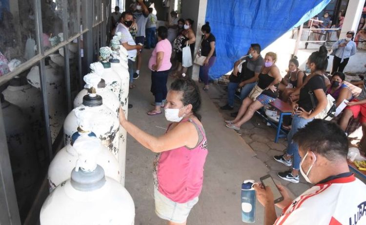 Explotan cuadros respiratorios y en hospitales asocian a ómicron