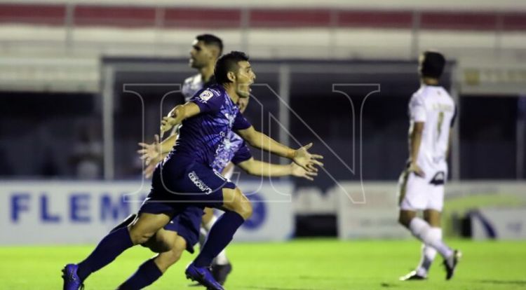 ¡Guaireña sonríe sobre el final!
