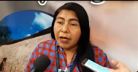 Líder indígena llega para reconocimiento de abatido en enfrentamiento