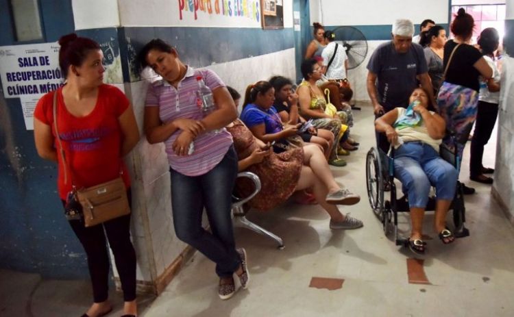 Pacientes con dengue serotipo 4 saturan hospital