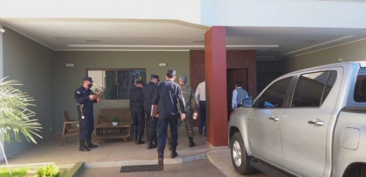 ¿Privilegio? Salud dispone que José Acevedo guarde cuarentena en su casa