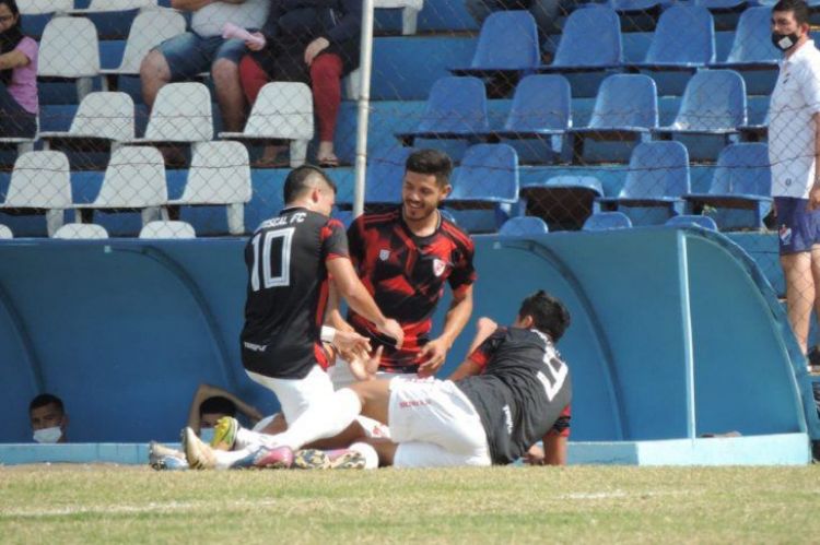 Tremenda paliza de Mariscal Estigarribia al Rayadito