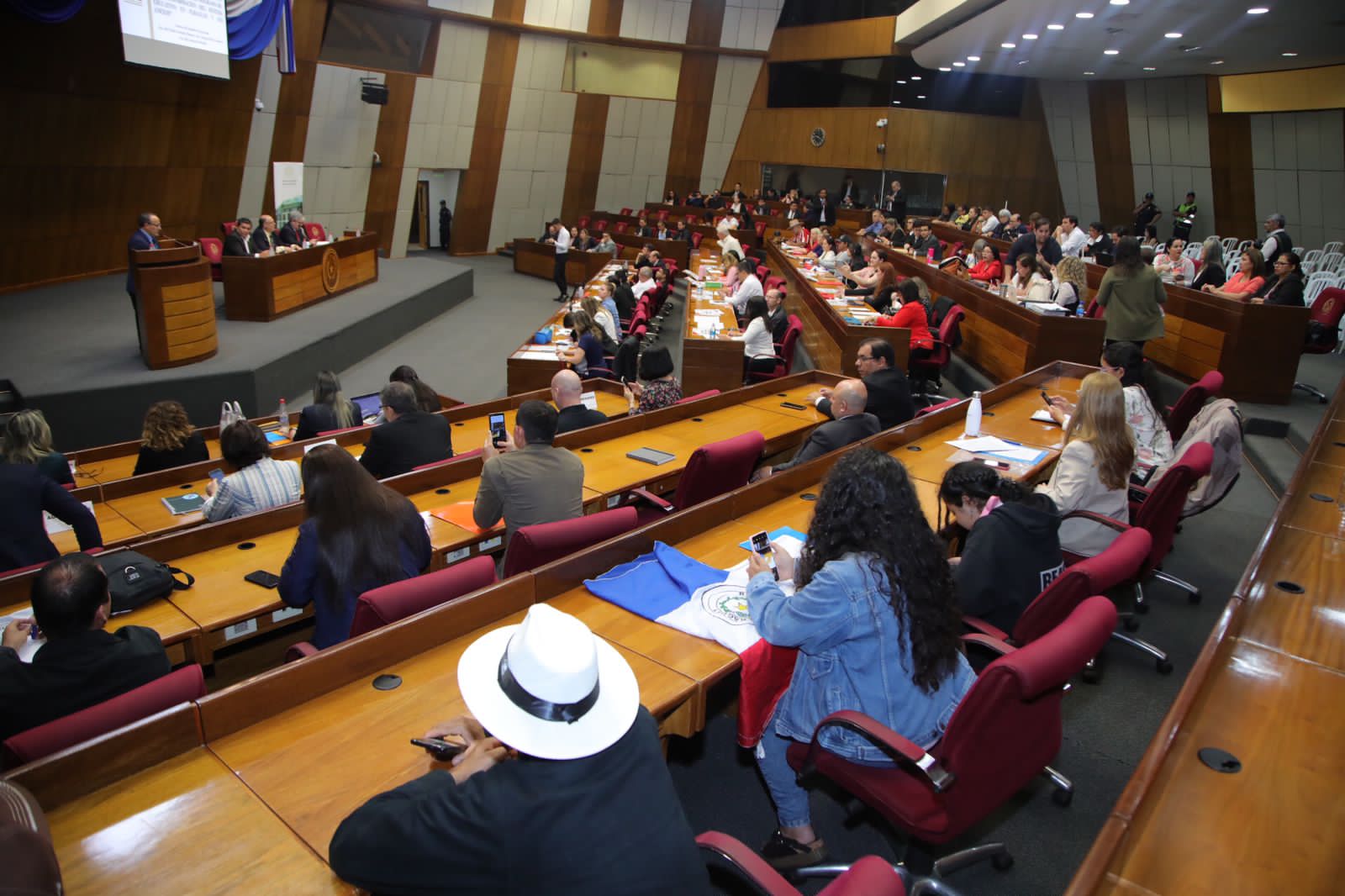 En audiencia pública, exigen derogar ley sobre Transformación Educativa