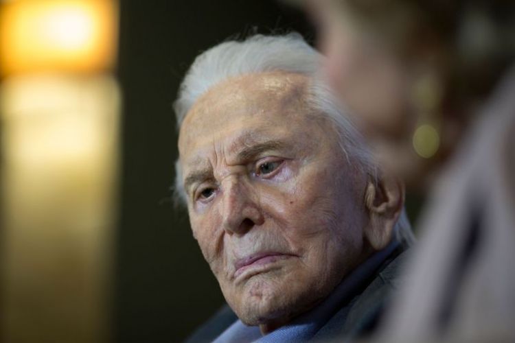 Hollywood llora la pérdida Kirk Douglas, último icono de su edad dorada