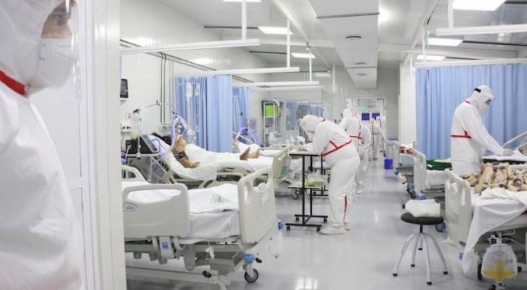 Nuevas camas Covid se llenaron en 10 horas: "Estamos mal, aydennos por favor", suplican
