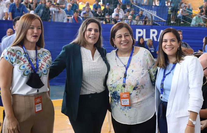 Conflicto en la  Concertación por la oferta de Efraín al Frente Guasu