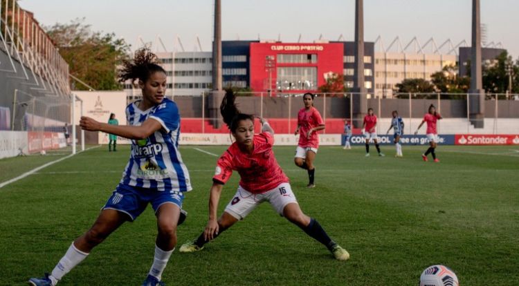 Ferroviaria, Santa Fe, Avai Kindermann y Cerro Porteño, a cuartos de final