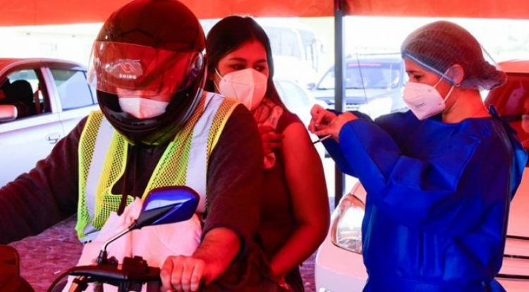 Vacunación: trabajadores pueden pedir hasta dos permisos remunerados por mes