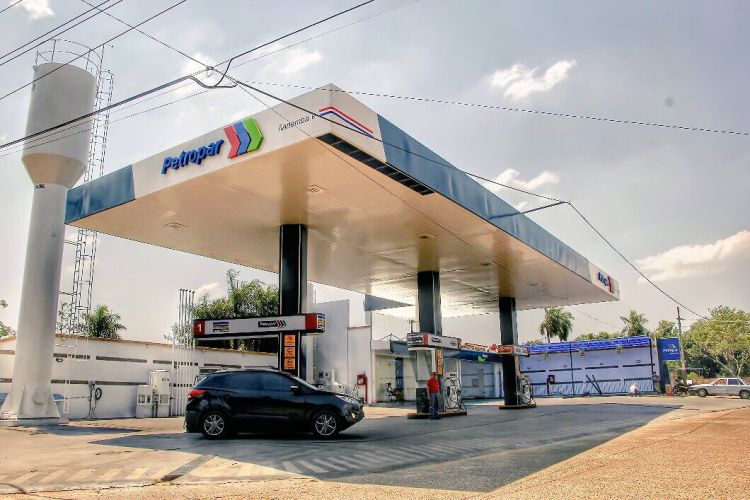 Suba de combustible se dará la próxima semana, según Corrales