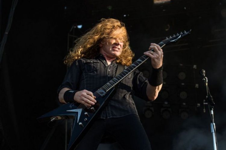 El cantante de Megadeth anuncia que está "100 por 100 libre" de cáncer