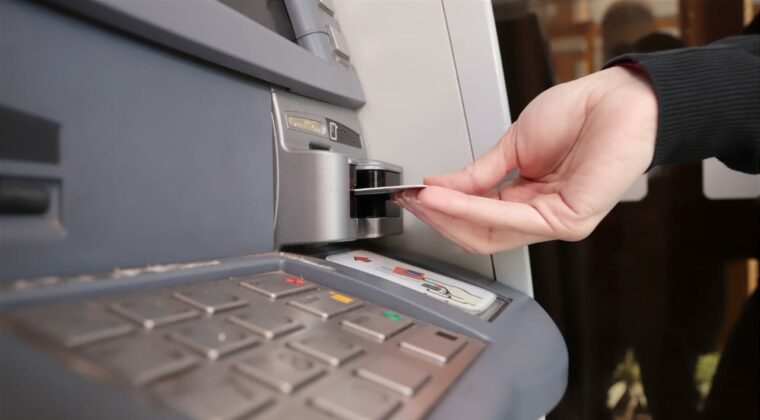 Excombatientes cobran sus pensiones y subsidios hoy