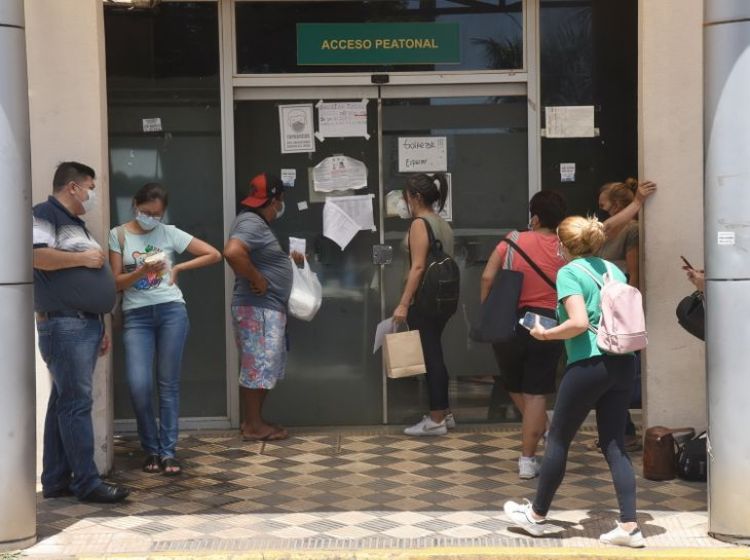 Mientras IPS se llama a  silencio,  asegurados esperan respuestas