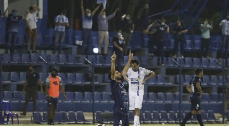 Guaireña sigue marcando pautas en el torneo y elimina al 12