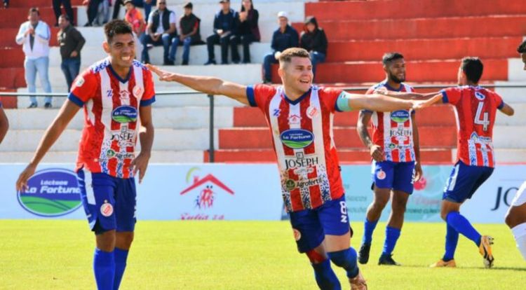 Pastoreo es solitario líder de la Intermedia