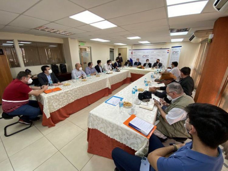 Se extiende indefinición por flete: Prometen para hoy firmar acuerdo