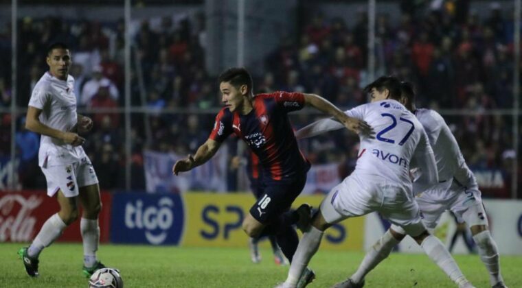 Choque de líderes entre Nacional y Cerro se queda en blanco