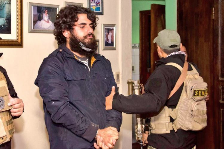 Allanamientos para cortar una red de venta de drogas sintéticas