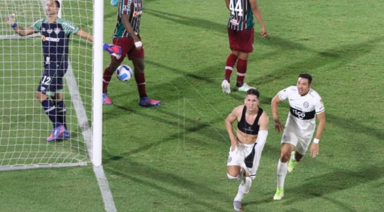 Olimpia tira de corazón y orgullo y alcanza la Fase de Grupos