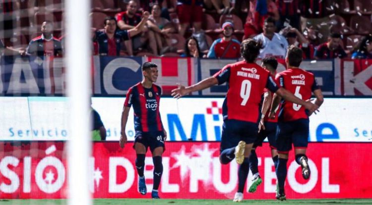 Cerro golea a Sol y sigue imparable en la cima del Apertura