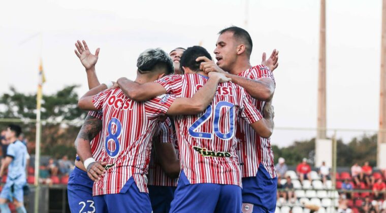 Intermedia: San Lorenzo golea y se aferra a la pelea