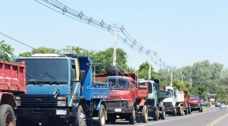 Varios gremios de camioneros repudian presunta extorsión por parte de algunos líderes del sector