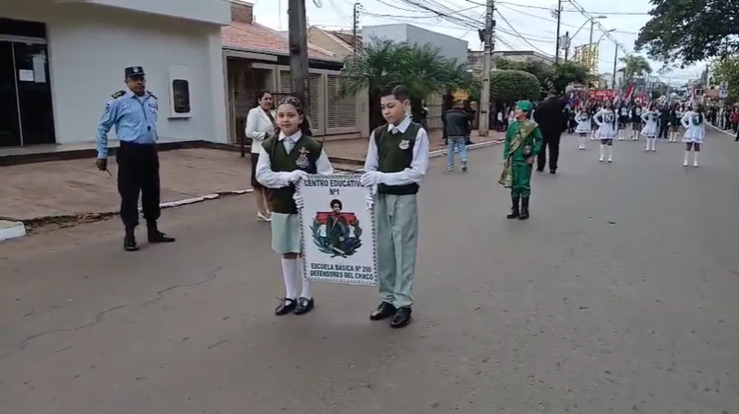 Pedro Juan Caballero se viste de gala: Tradicional desfile estudiantil sobre la calle Carlos A. López