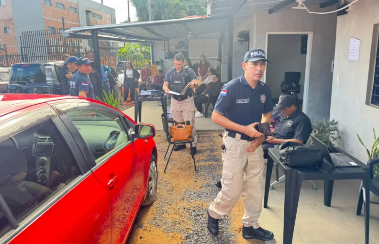 ¡ALERTA DE ESTAFA! Descubren red que cambiaba de nombre cada dos meses para vender autos "fantasma"
