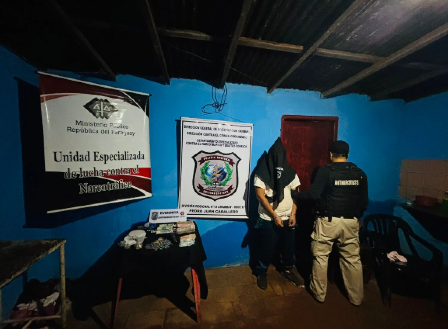 Allanamiento en el barrio San Juan Neuman deja un detenido y evidencias incautadas