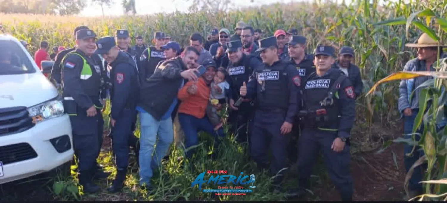 Una imagen que enternece y nos devuelve la confianza en la Policía
