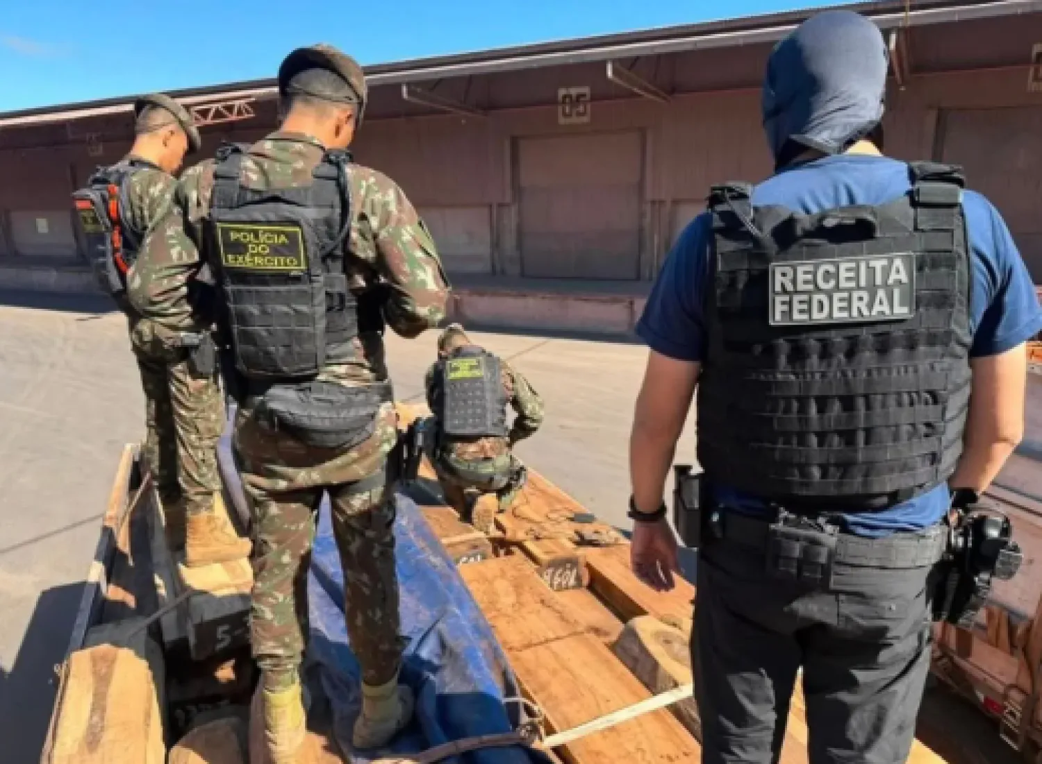 Histórico decomiso: Brasil incauta 50 toneladas de cocaína en madera procedente de Bolivia