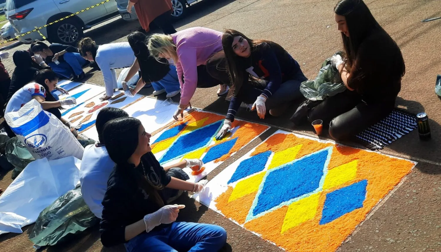 El otro Amambay: 1.300 metros de calles pintadas y adornadas con arte y color