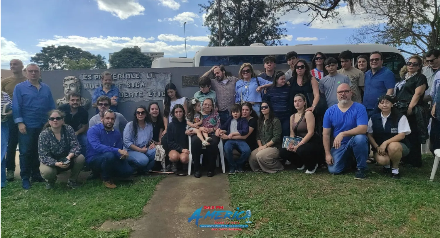 En un hecho histórico, periodistas y familiares de Santiago Leguizamón se reunen en acto público para exigir justicia al Estado paraguayo