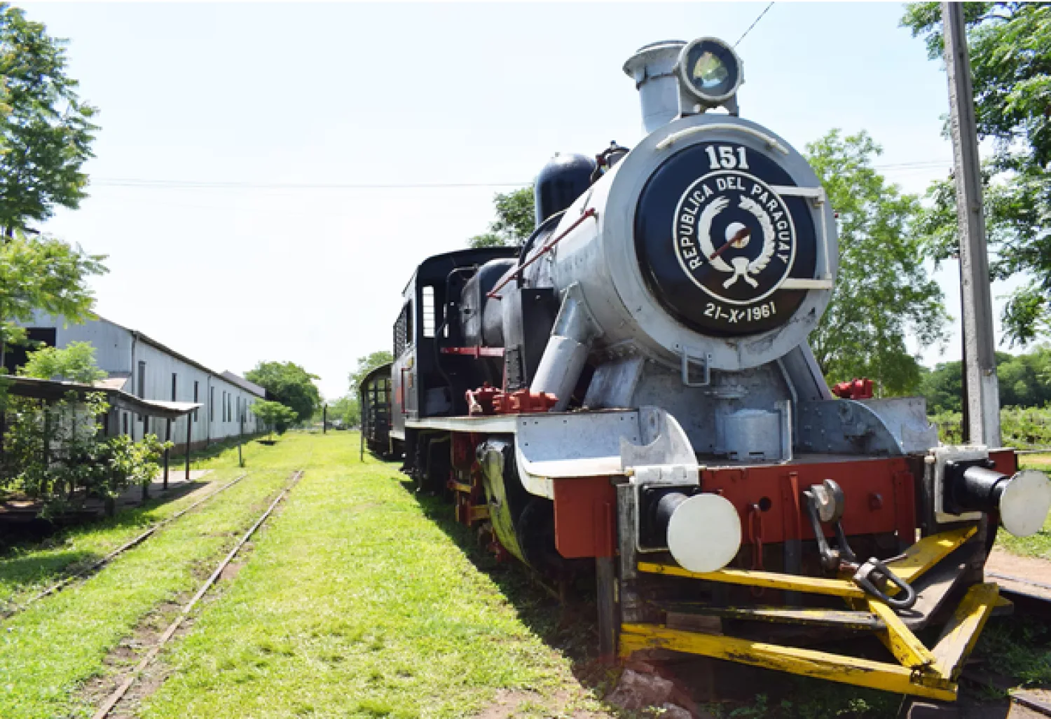 El guarda del tren: Un misterio de infancia que cruza el tiempo
