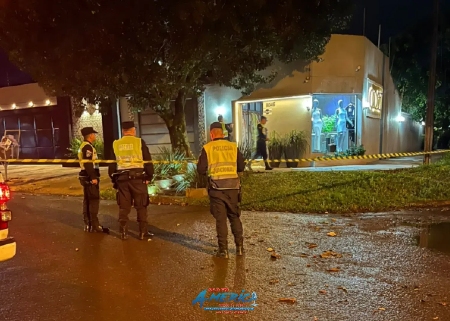 Atentan a balazos contra un local de venta de ropa femenina