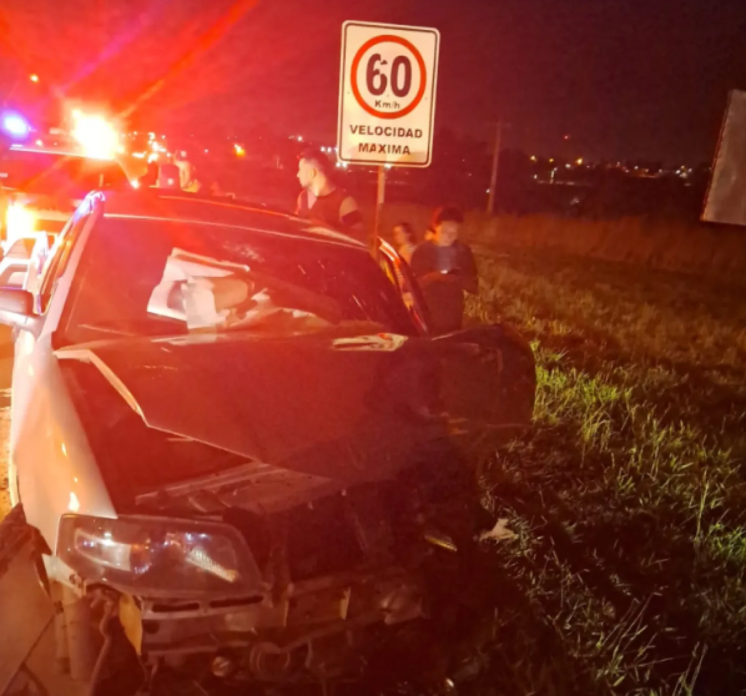 Choque frontal sobre la Ruta PY05 deja varios heridos y daños materiales