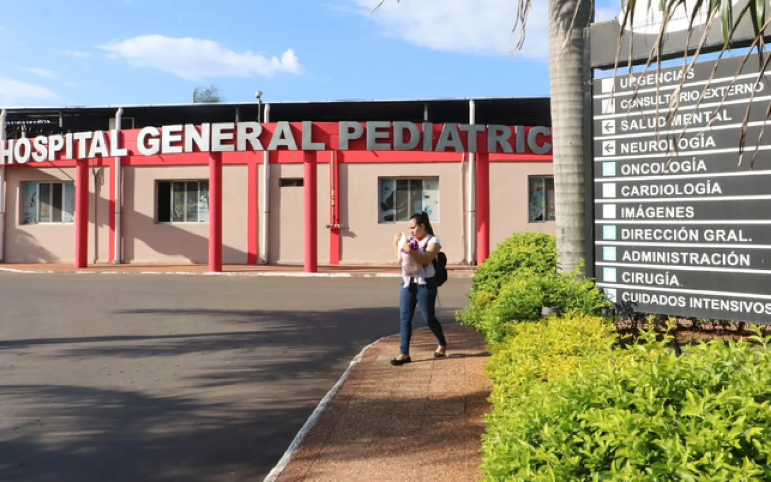 Médicos del Hospital Acosta Ñu recrudecen protesta y alcanzan el 86% de renuncias en su plantel