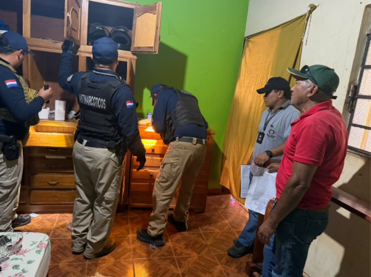 Operativo Sumar: Detienen a un hombre de 67 años e incautan dosis de cocaína en el barrio Jardín Aurora