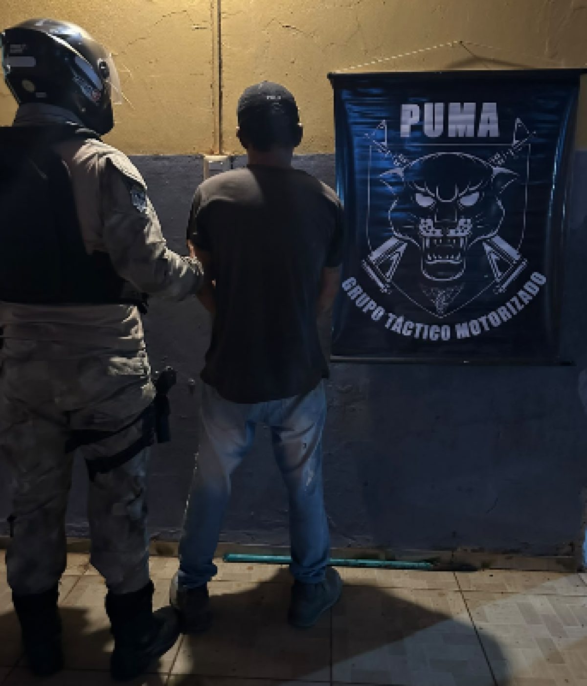 Grupo Motorizado Puma detiene a hombre con orden de captura en el barrio Defensores del Chaco